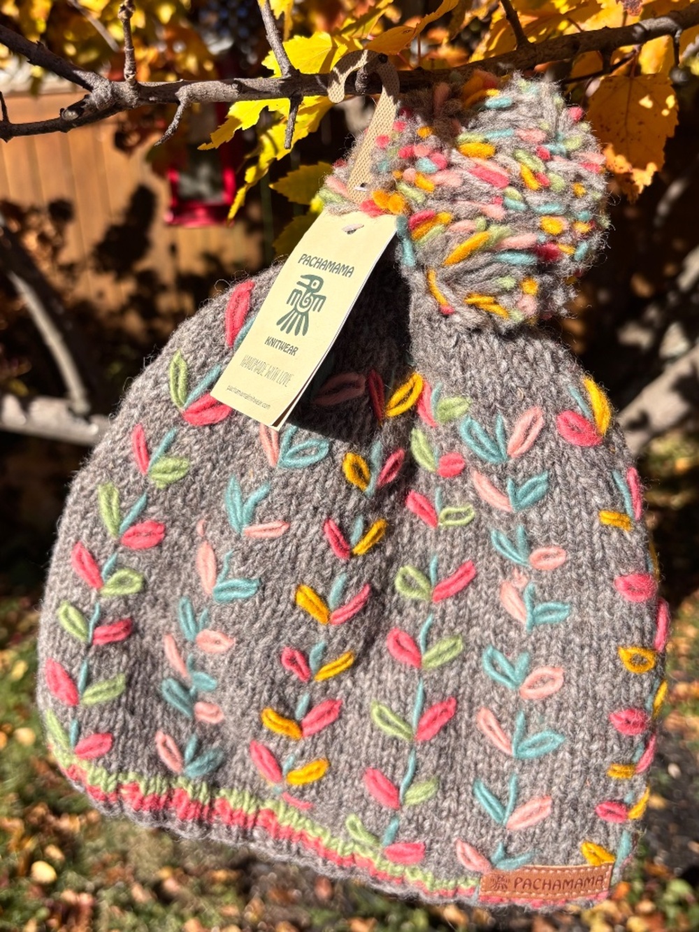 Wool tuque - Picture 2 of 4